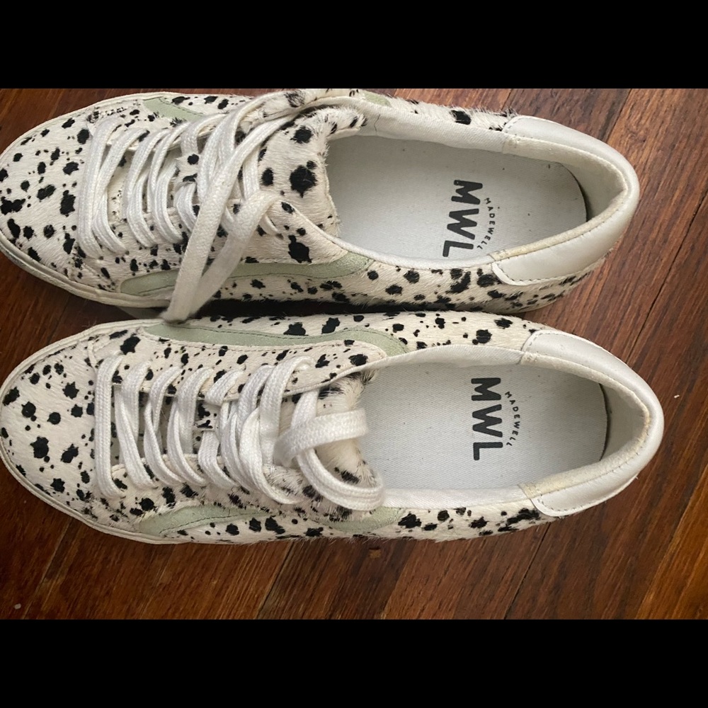 Madewell  8 Womens Black and White Dalmatian tennis shoes